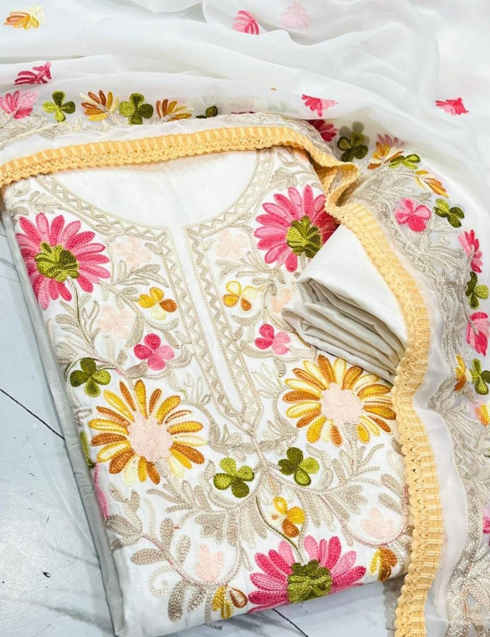 Jaamdani Silk White Elephant Digital Print Suit Set White